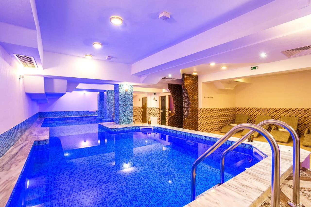 Family Hotel Romantika เวลินกราด ภายนอก รูปภาพ