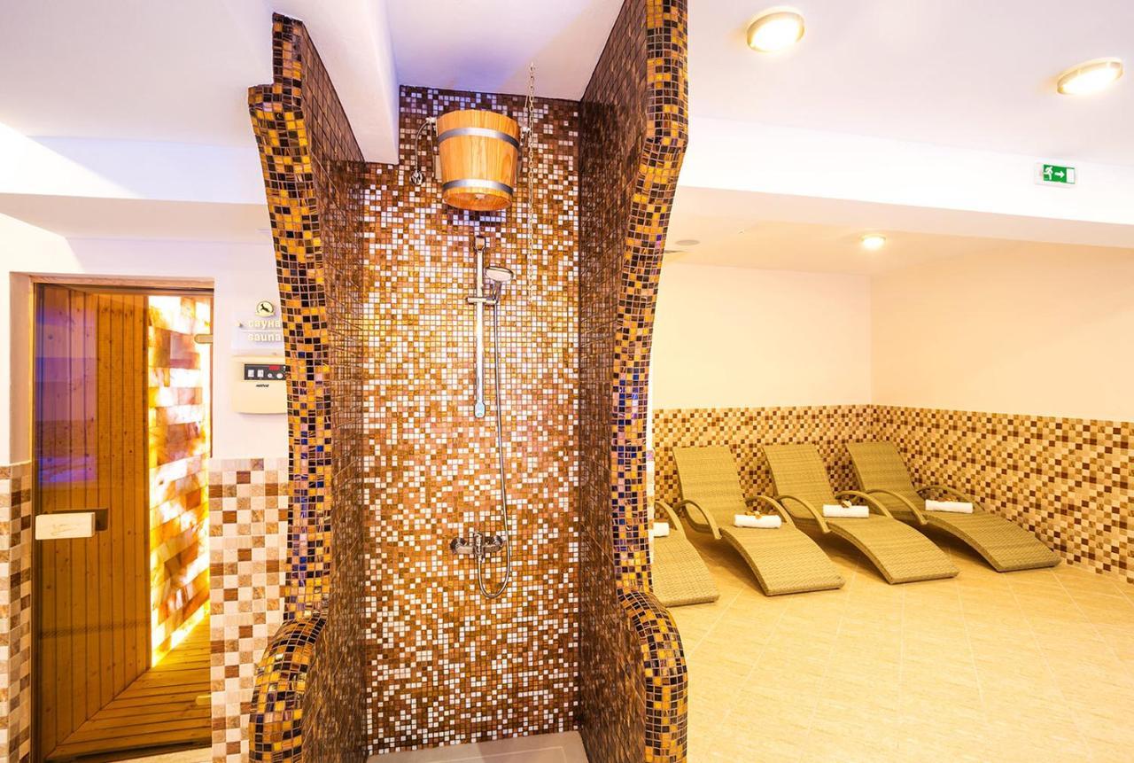 Family Hotel Romantika เวลินกราด ภายนอก รูปภาพ