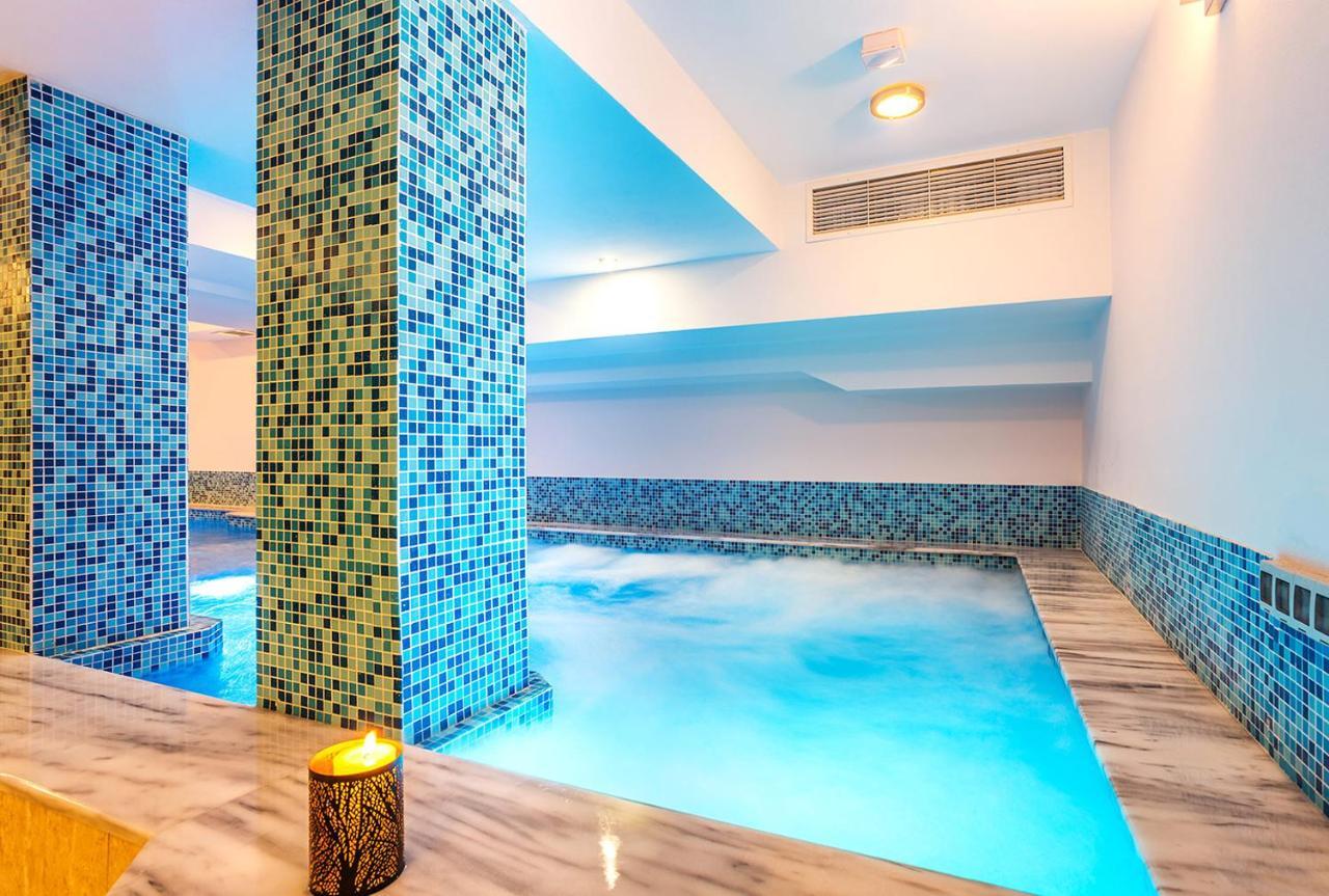 Family Hotel Romantika เวลินกราด ภายนอก รูปภาพ