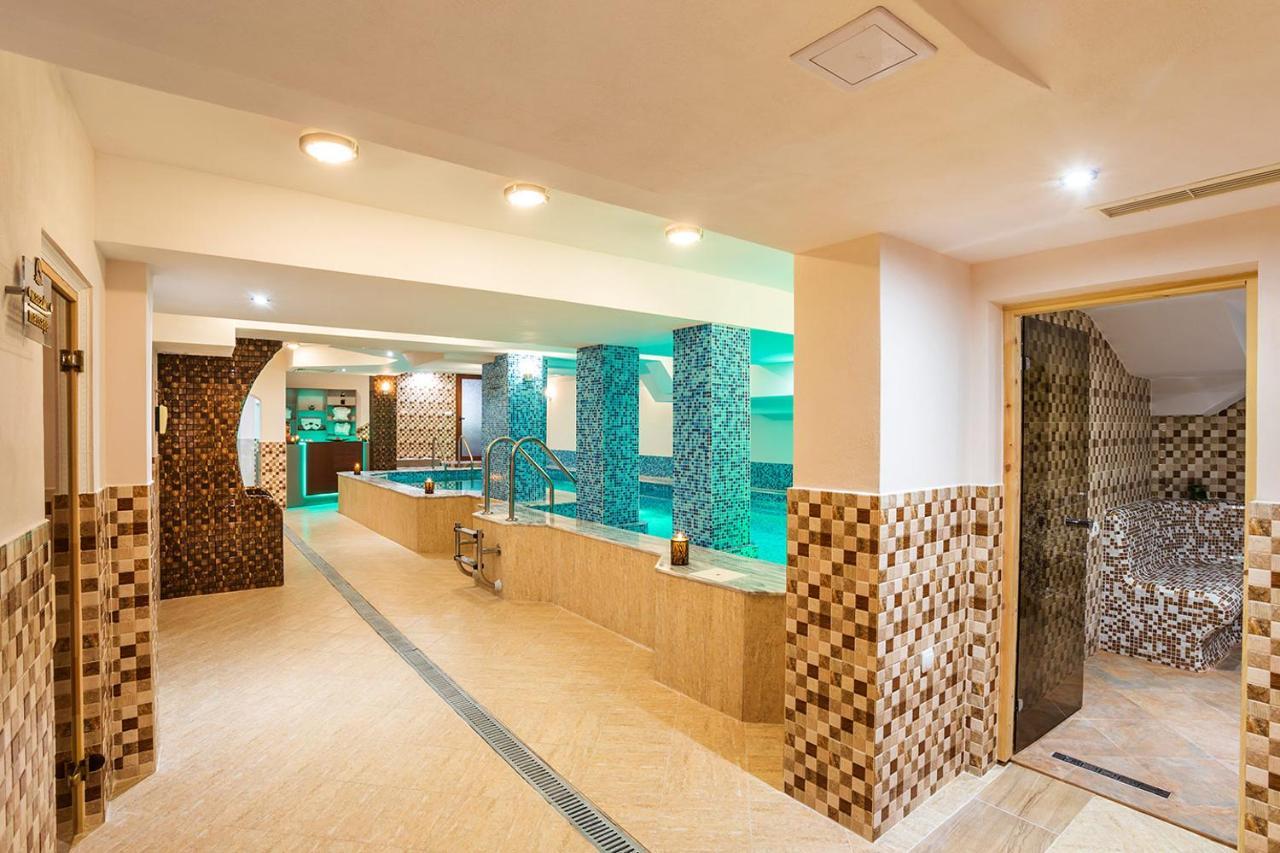 Family Hotel Romantika เวลินกราด ภายนอก รูปภาพ