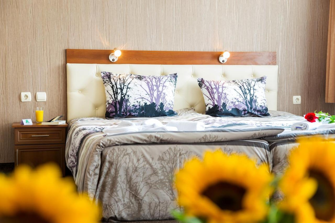 Family Hotel Romantika เวลินกราด ภายนอก รูปภาพ